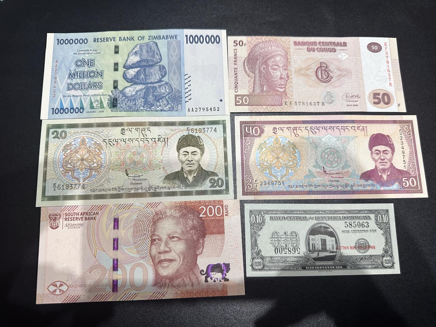 《外钞收藏家》第六百一十期（新年假期场/年后快递恢复正常再发货）（长期征集拍品、欢迎藏友们联系合作）