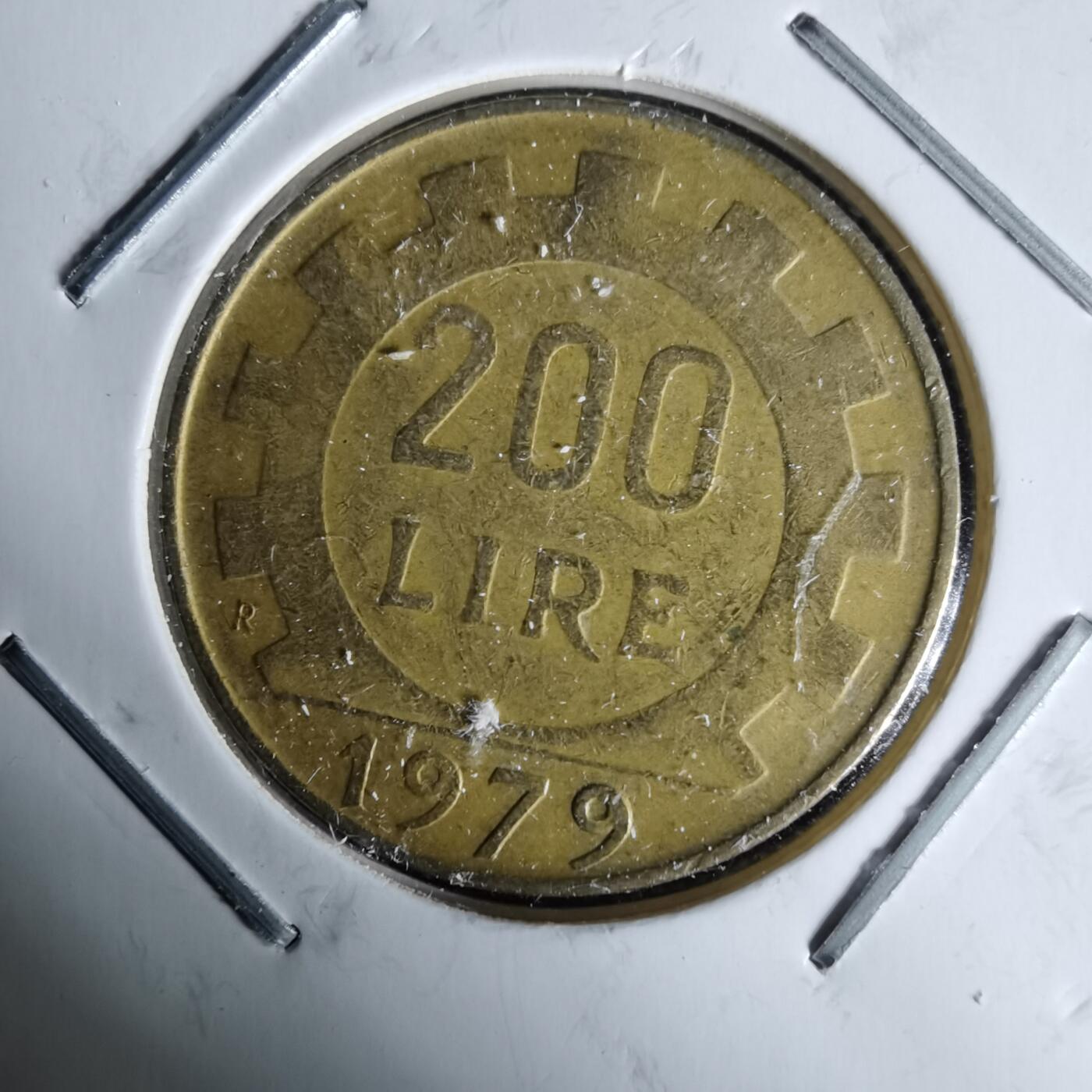 沼泽如烟--第991场 意大利1979年200里拉