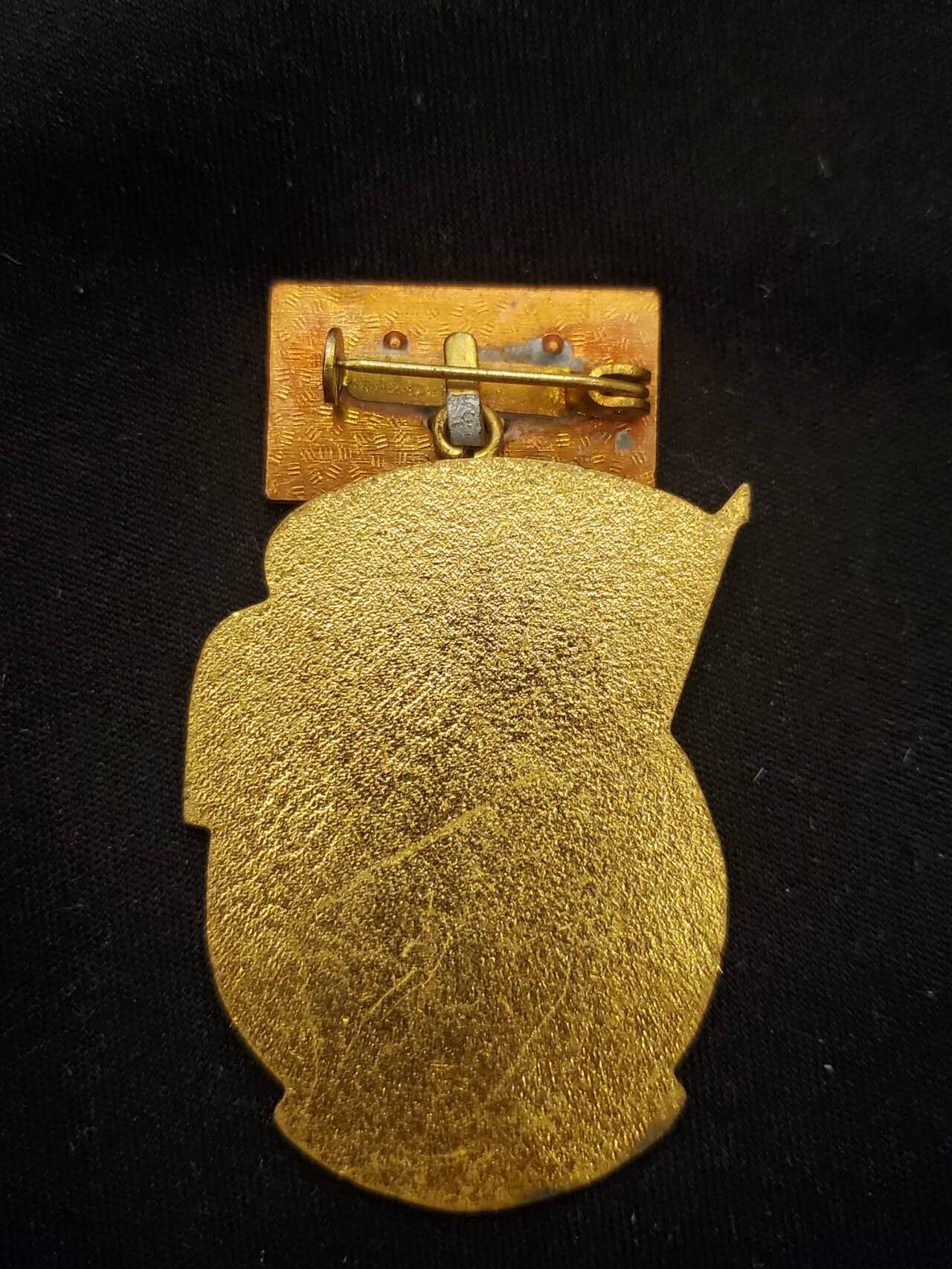 （450件拍品！制服徽章盛宴）罗岚⭐爱藏⭐年前甄选大拍场-店主清仓处理-分享拍场额外现金红包（实体经营） 东德劳动红旗勋章小挂版本带五次集体劳动荣誉上挂 高级勋章 铜珐琅