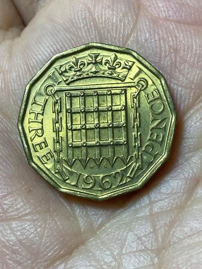 2026年第二十三场(总第一百九十二场）外国好品散币场(年后发货) - 英国🇬🇧1962年3便士(伊丽莎白二世青年桂冠第二版)