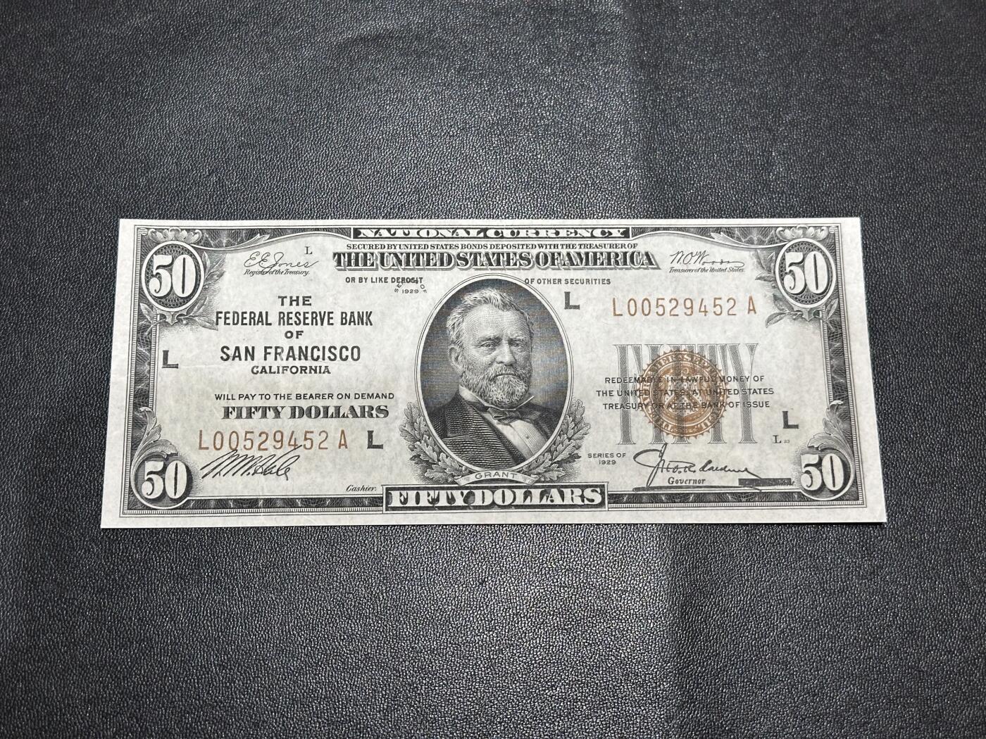 《外钞收藏家》第六百一十期（新年假期场/年后快递恢复正常再发货）（长期征集拍品、欢迎藏友们联系合作）