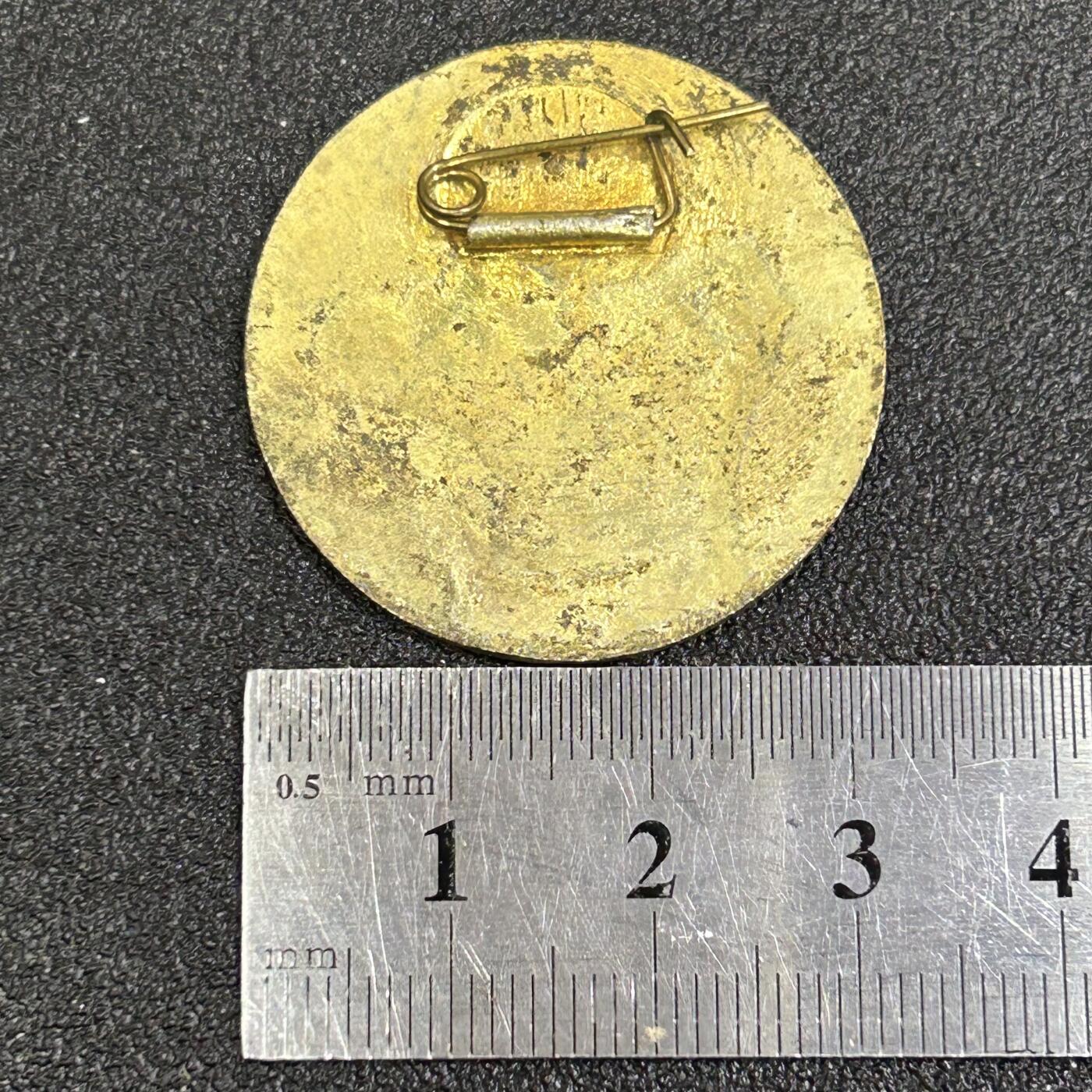 西秦中古拍卖第七十七期 2026马年新春专场 本场拍品年初九发出 柬埔寨人民共和国战伤军人证章 越南扶植的韩桑林政权时期