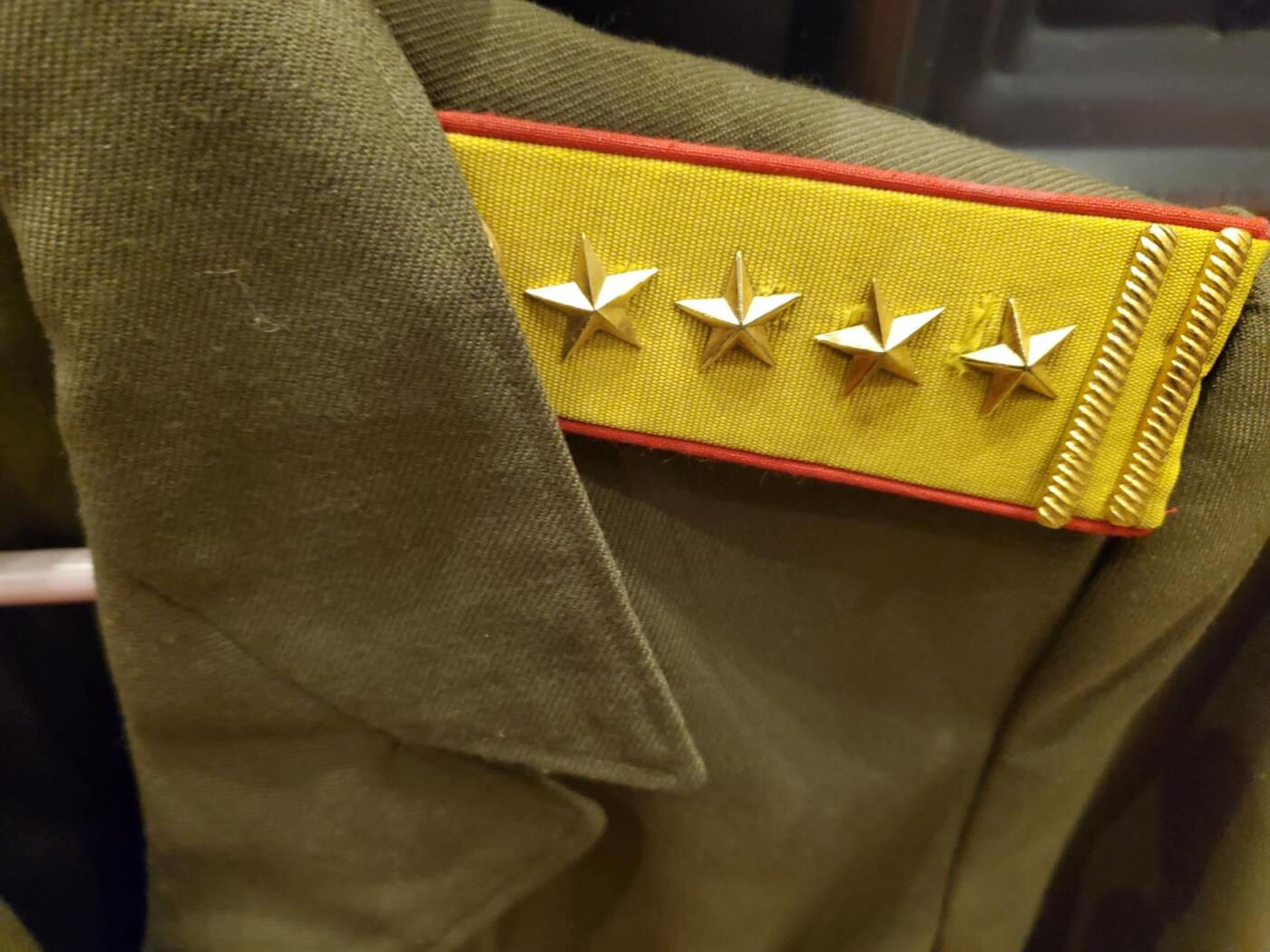 （450件拍品！制服徽章盛宴）罗岚⭐爱藏⭐年前甄选大拍场-店主清仓处理-分享拍场额外现金红包（实体经营）