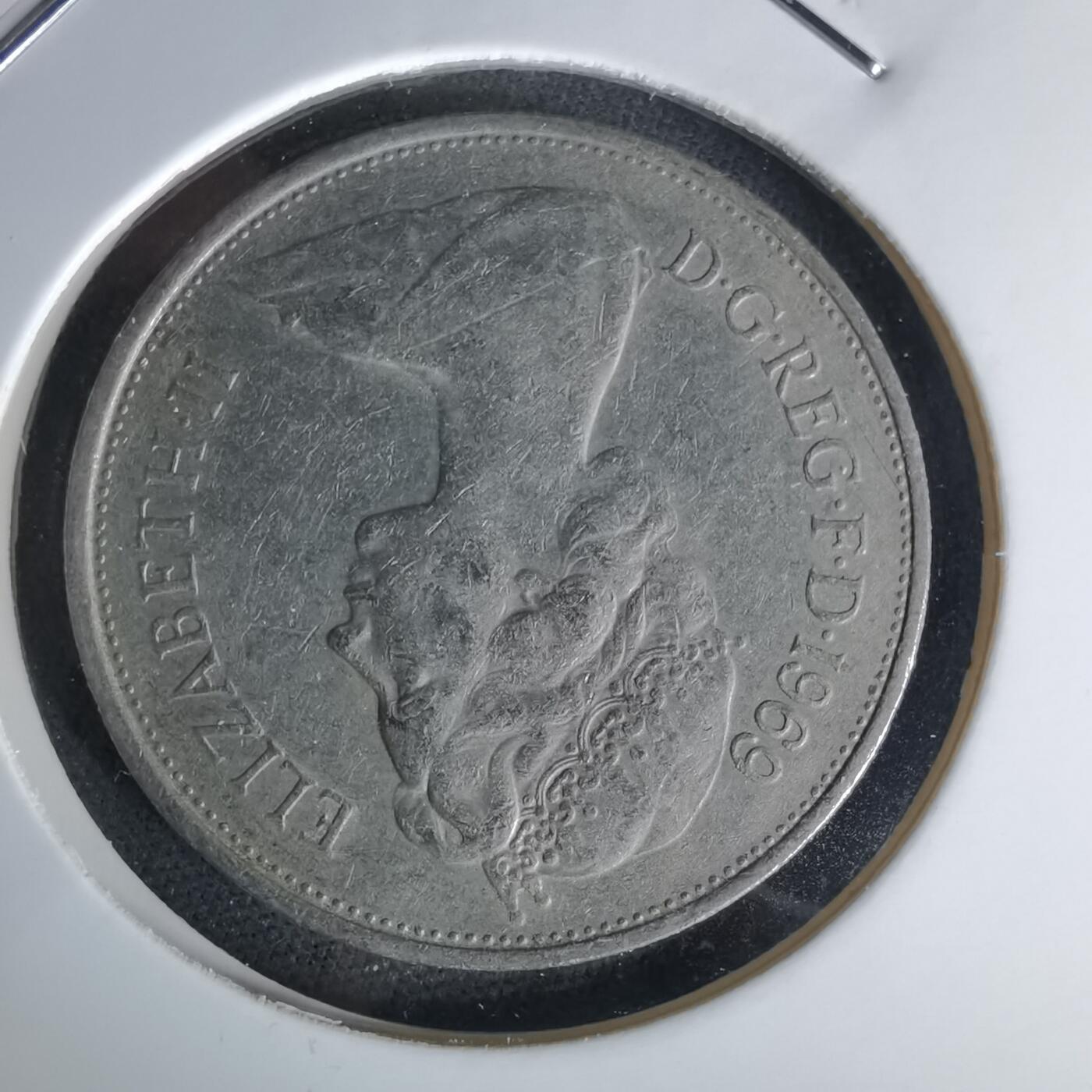 沼泽如烟--第991场 英国1969年10便士