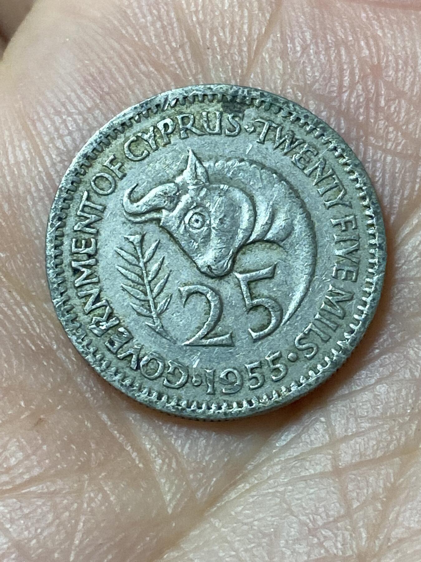 2026年第二十三场(总第一百九十二场）外国好品散币场(年后发货) 英属塞浦路斯1955单年份25米尔(伊丽莎白二世青年带冠，宙斯化身的公牛图案)