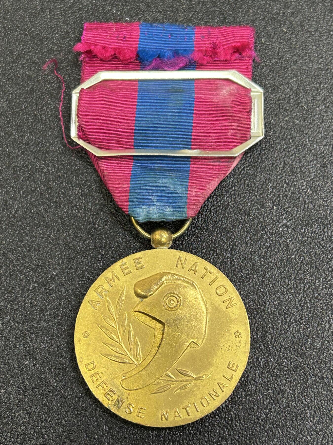 西秦中古拍卖第七十七期 2026马年新春专场 本场拍品年初九发出 法国金级国防服役奖章 外籍军团勋条