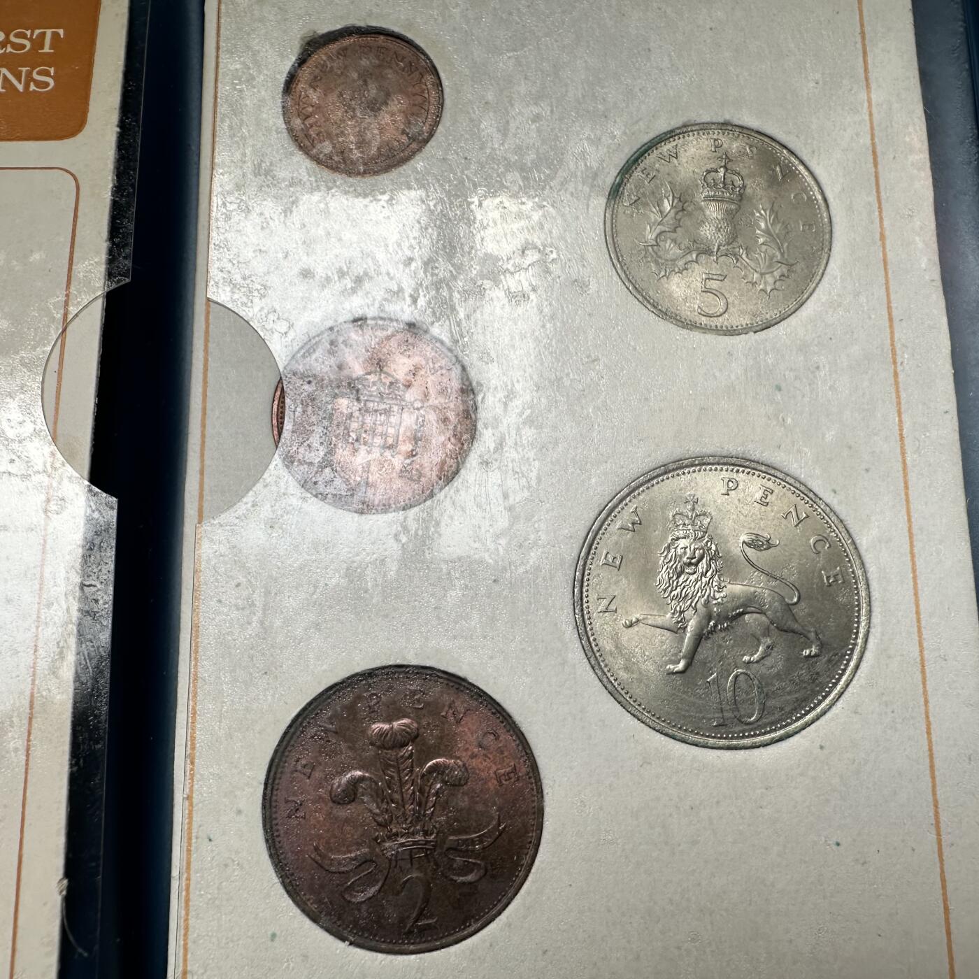 🌹外币初藏🌹🐯2026年第19场 快递已停，正月十五后再发 英国十进制新便士原厂五枚套 a