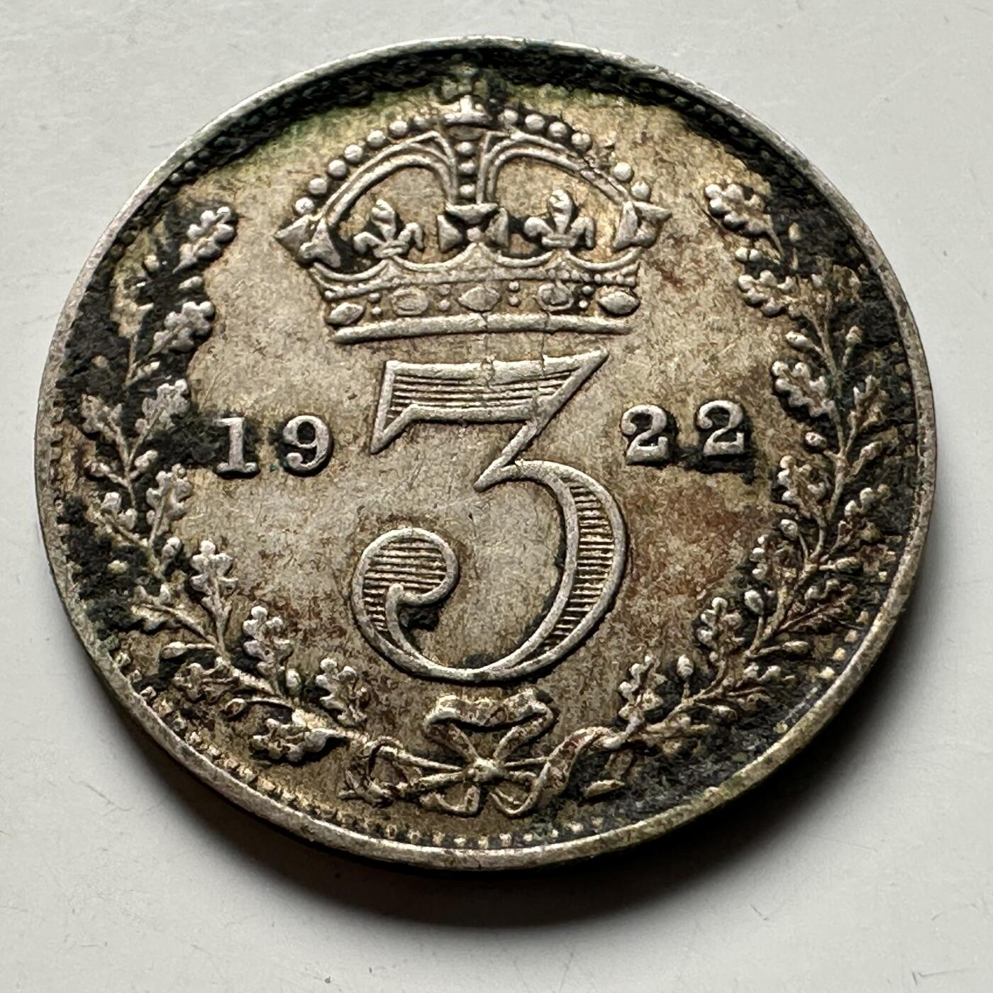 🌹外币初藏🌹🐯2026年第19场 快递已停，正月十五后再发 英国1922年三便士银币 1.41克50%银 