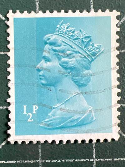 第1123  邮票专场 （无押金，捡漏，全场50包邮，偏远地区除外，接收代拍业务，本店十天发一次货） - 英国女王邮票