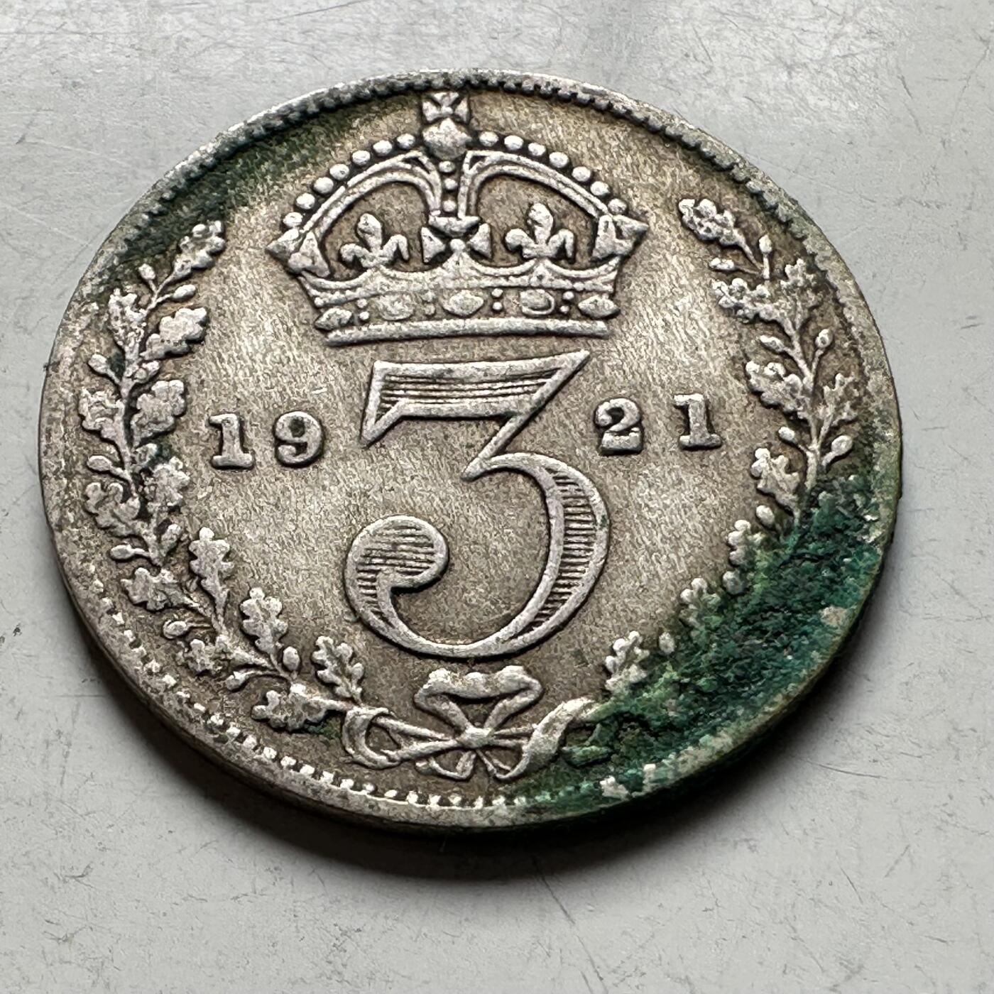 🌹外币初藏🌹🐯2026年第19场 快递已停，正月十五后再发 英国1921年三便士银币 1.41克50%银 b
