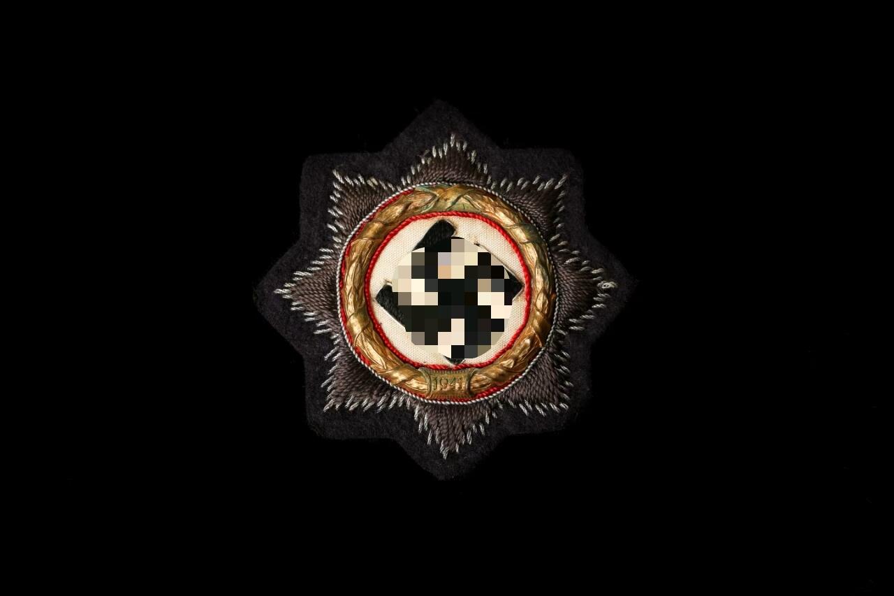 欢庆春节！戎马世界章牌大赏第112期春节大拍  德专场 库存极品空军布dk勋章 非常难得的库存品，连玻璃纸都在 1000欧+的物品