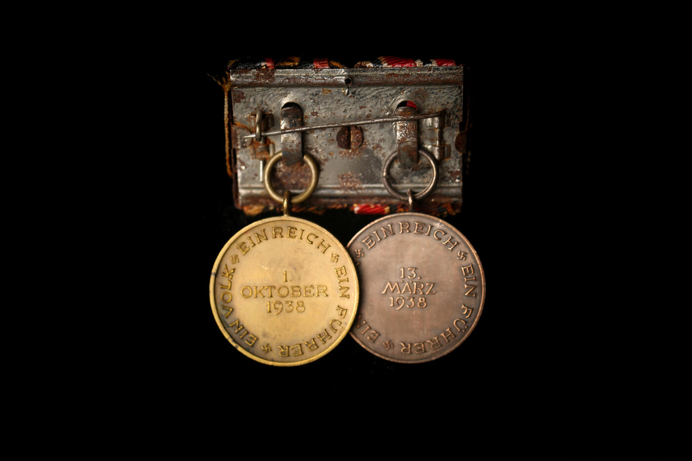 欢庆春节！戎马世界章牌大赏第112期春节大拍  德专场 奥地利 苏台德回归二联排 苏台德带布拉格勋饰 稀少