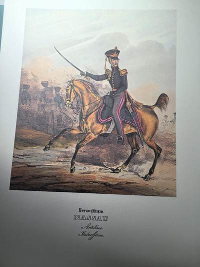 盛世勋华——号角文化勋章邮票专场拍卖第305期 - 大尺寸手绘图卡 拿骚公国炮兵参谋军官 大A4尺寸 翻印自1848年出版《德意志陆军》一书