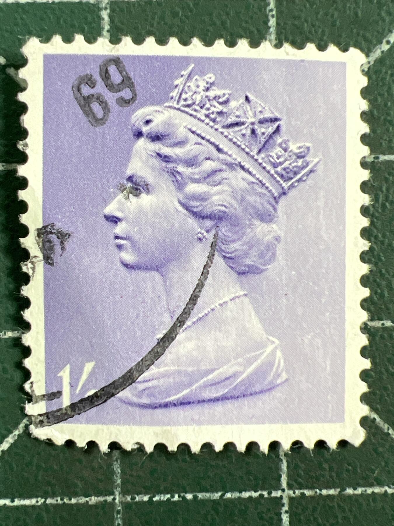 第1123  邮票专场 （无押金，捡漏，全场50包邮，偏远地区除外，接收代拍业务，本店十天发一次货） 英国女王邮票