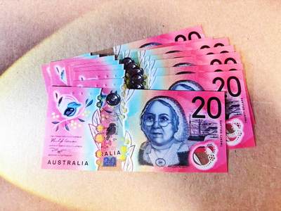 【Blue Auction】世界纸币精拍第786期——18级TOP拍卖/信誉/品质/专业/高效💫(年前收官场） - 【一组8张两两同号 无47】澳大利亚 20元 塑料钞 全新UNC