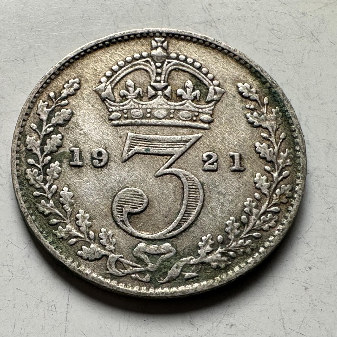 🌹外币初藏🌹🐯2026年第19场 快递已停，正月十五后再发 英国1921年三便士银币 1.41克50%银 a