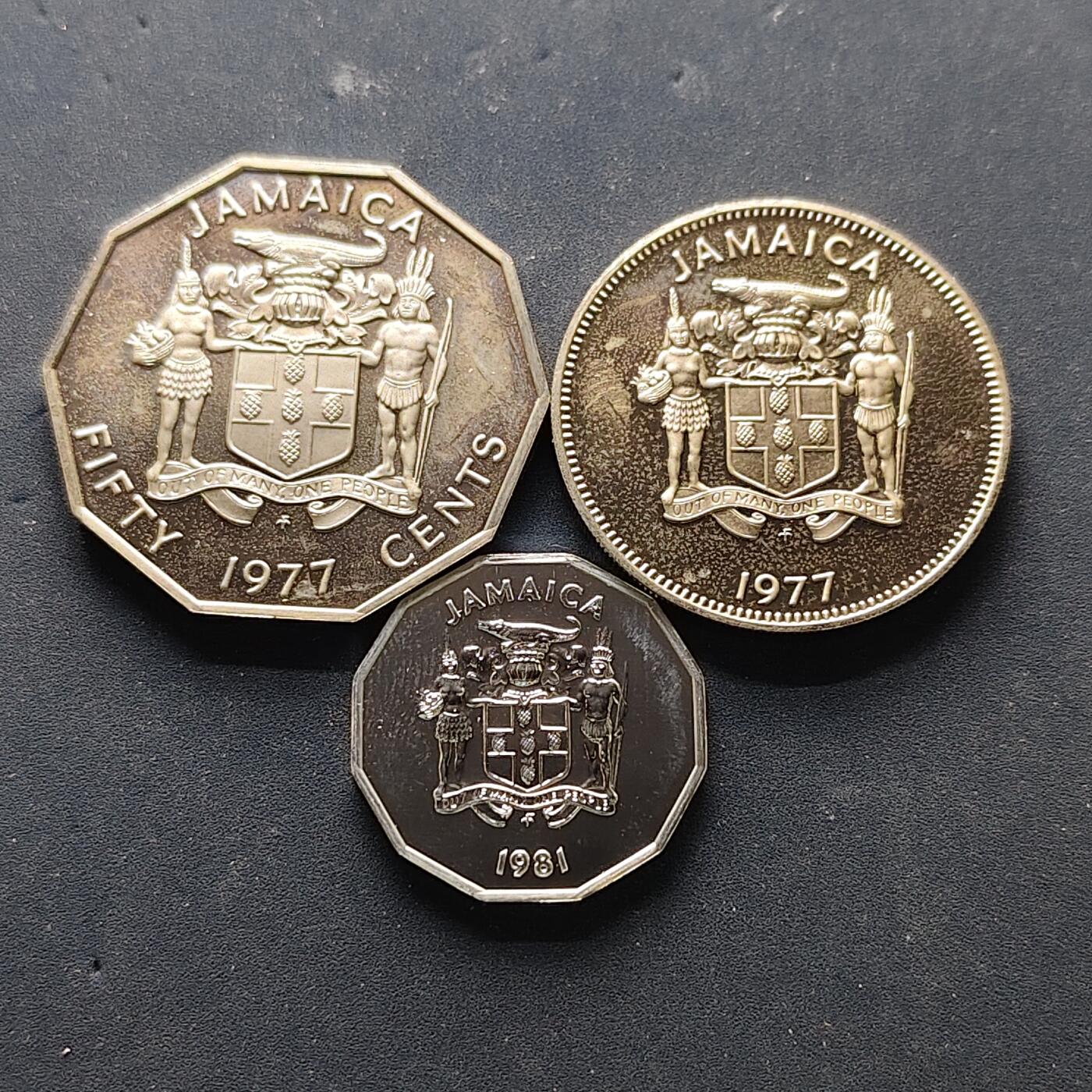 【全场包邮】纯粹捡漏拍502场 牙买加1977/1981年精制币3枚一组