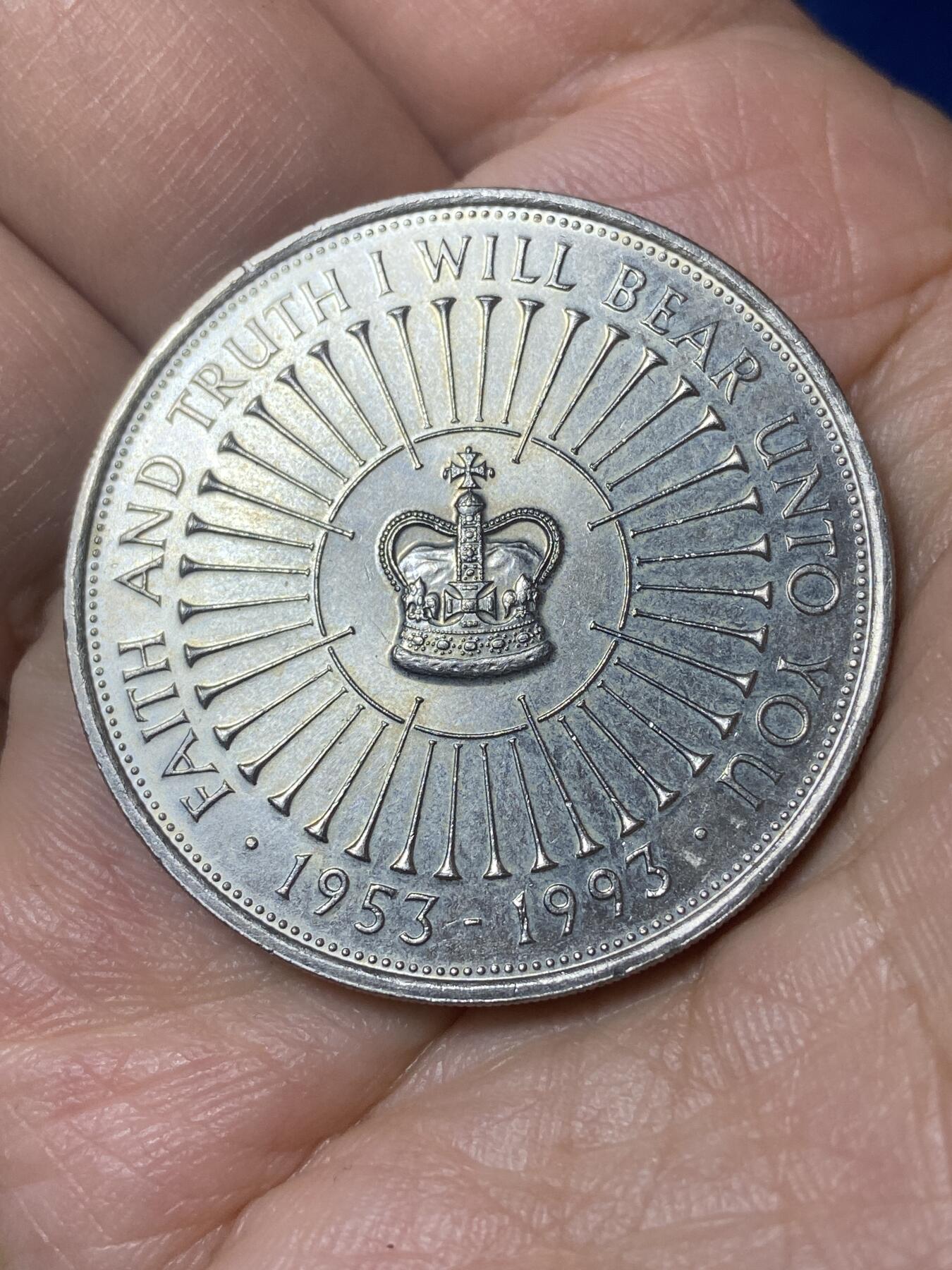 2026年第二十三场(总第一百九十二场）外国好品散币场(年后发货) 英国🇬🇧1993单年份5英镑克朗型大币(伊丽莎白二世加冕40周年纪念币)