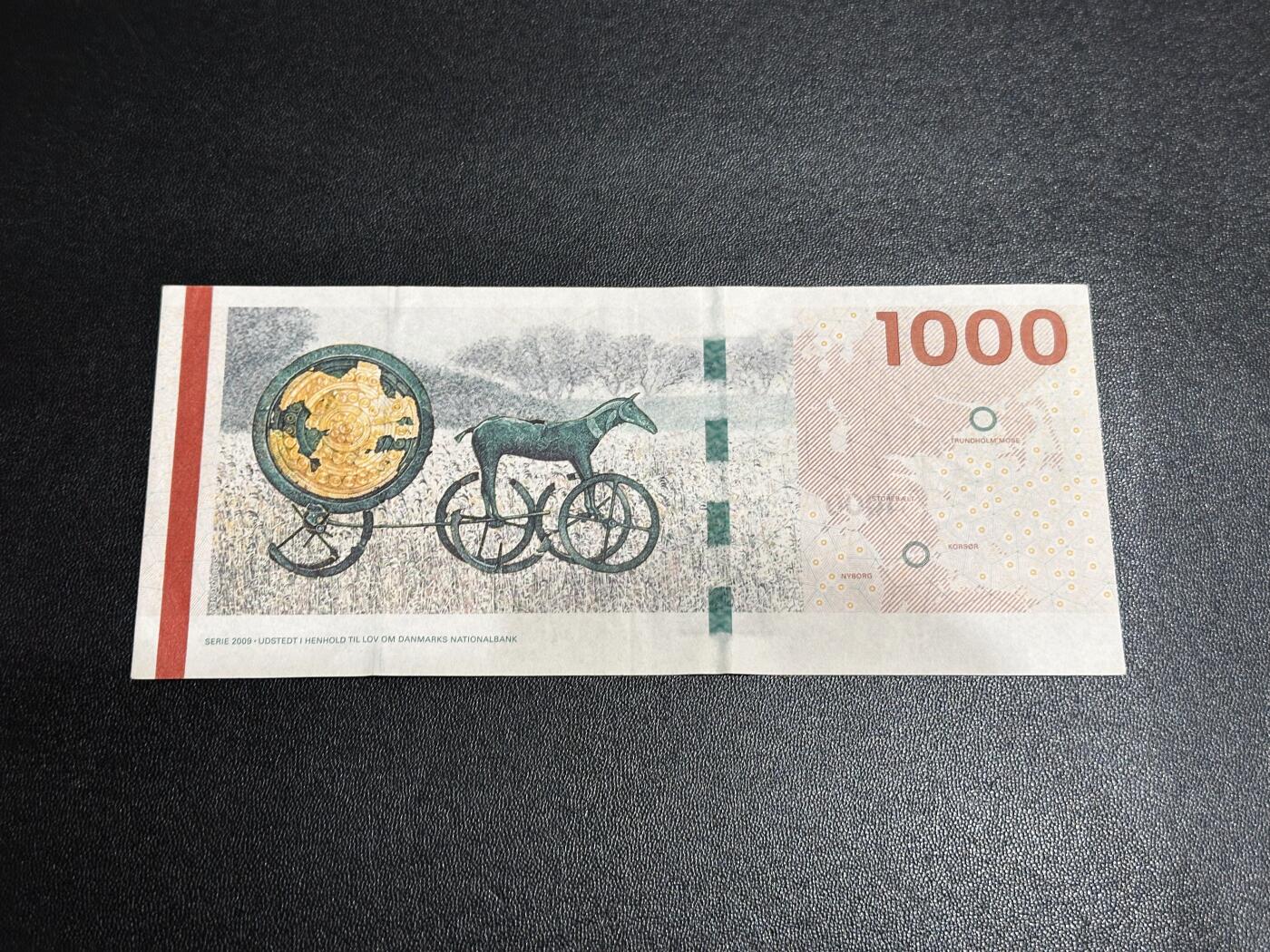 《外钞收藏家》第六百一十期（新年假期场/年后快递恢复正常再发货）（长期征集拍品、欢迎藏友们联系合作） 2009年丹麦桥版1000克朗 非全新 品相如图 