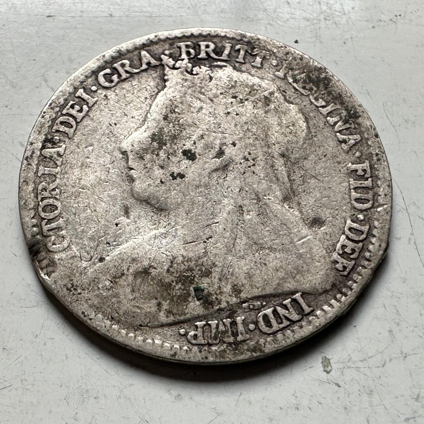 🌹外币初藏🌹🐯2026年第19场 快递已停，正月十五后再发 英国1895年三便士银币 92.5%高银