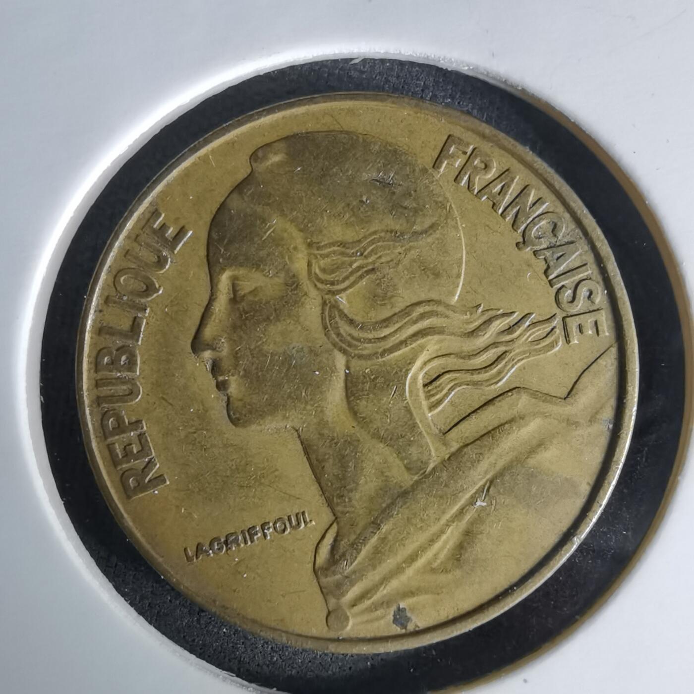 沼泽如烟--第991场 法国1964年20分