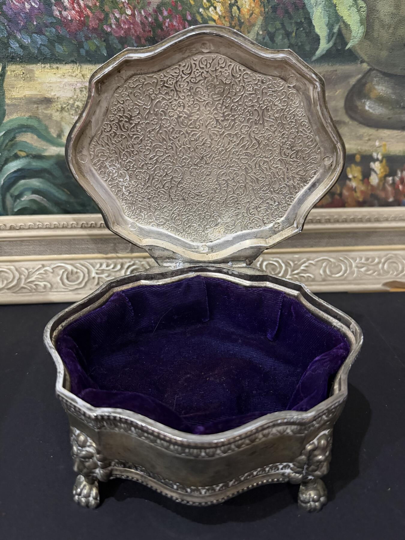 海外回流春节精品专场（一） 法国回流19世纪包银首饰盒（尺寸：15cmX13.5cmX7cm，760.3g，无银标）