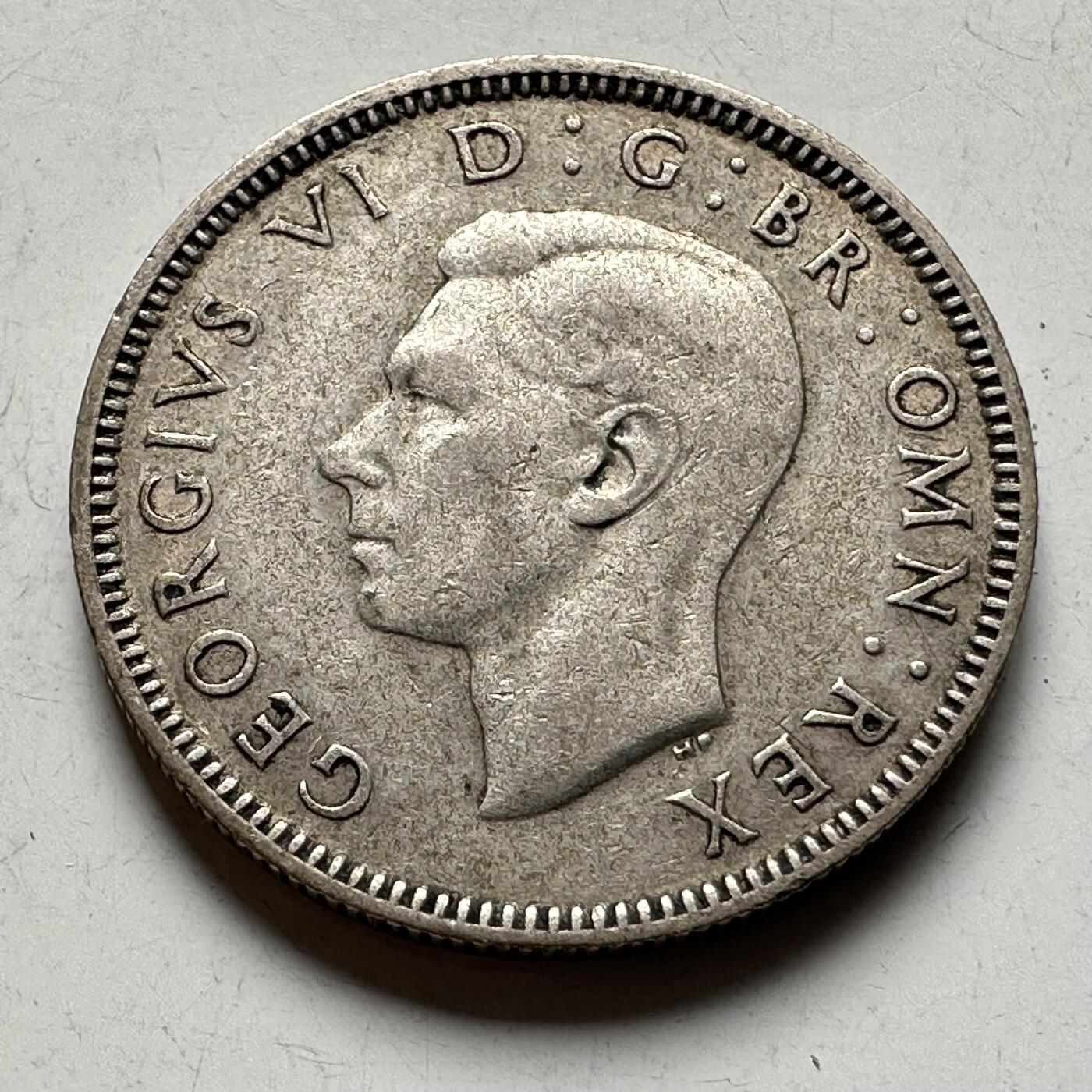 🌹外币初藏🌹🐯2026年第19场 快递已停，正月十五后再发 英国1943年一先令银币 5.6克50%银