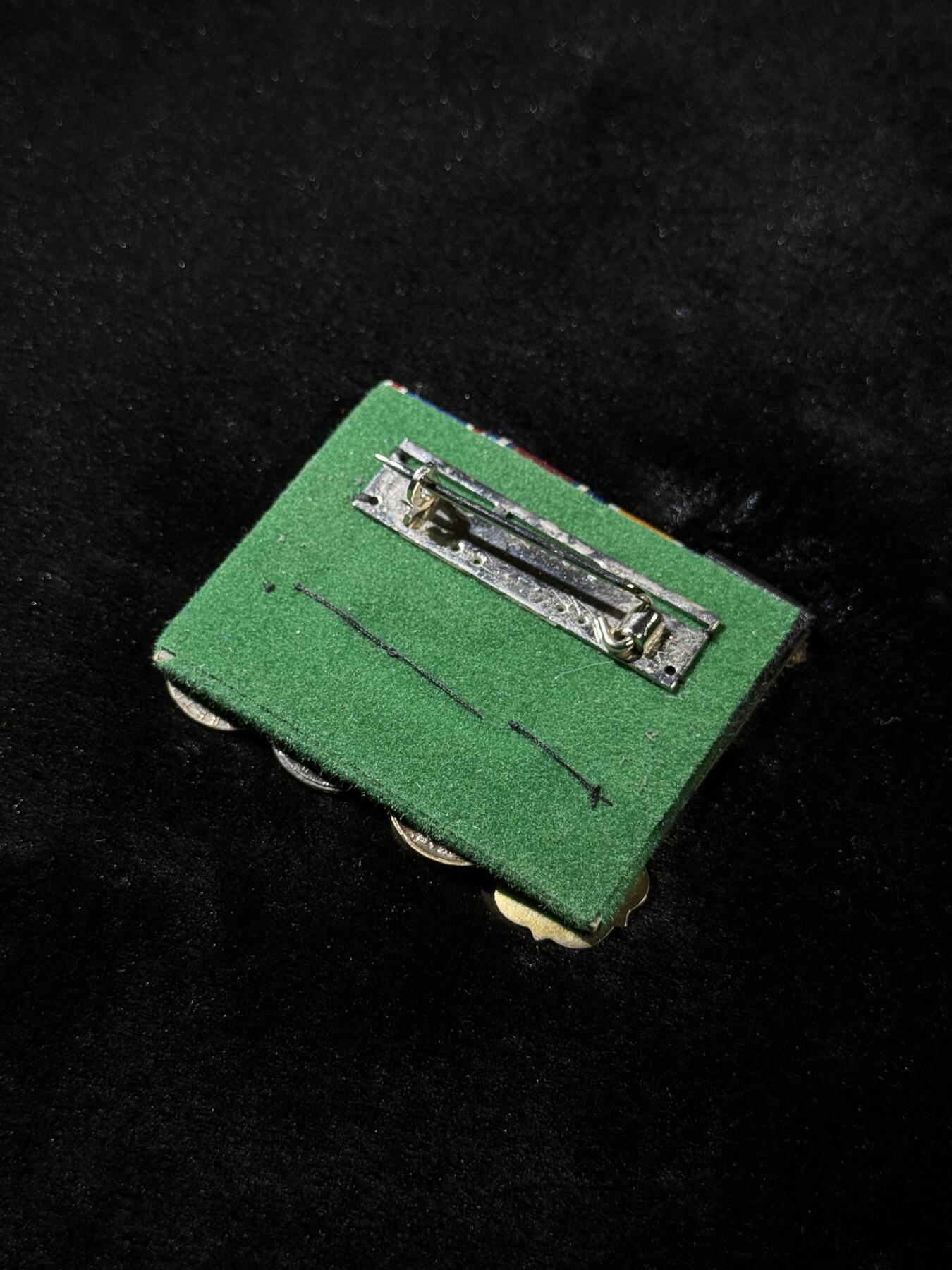 欢庆春节！戎马世界章牌大赏第111期春节大拍 英国CIEmini章联排