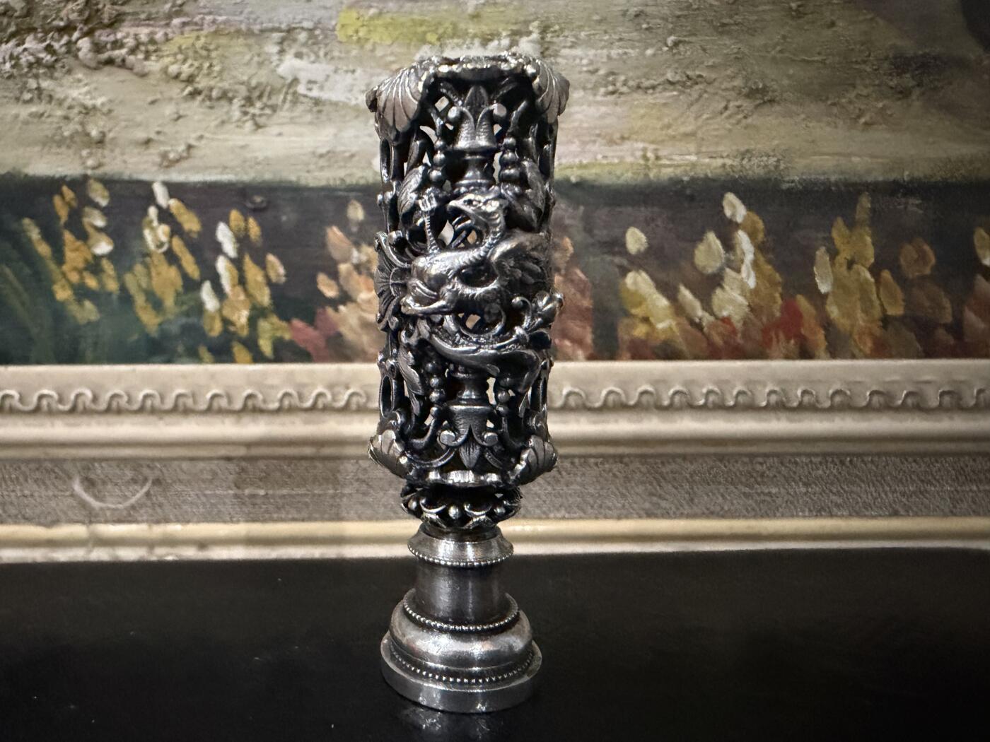 海外回流春节精品专场（一） 本场重器-法国回流拿破仑三世精美镂空纯银文具一套（带原盒，笔：18.2cm，拆信刀：17.8cm，火漆章：6.5cm，重合计：94.5g。无银款。）