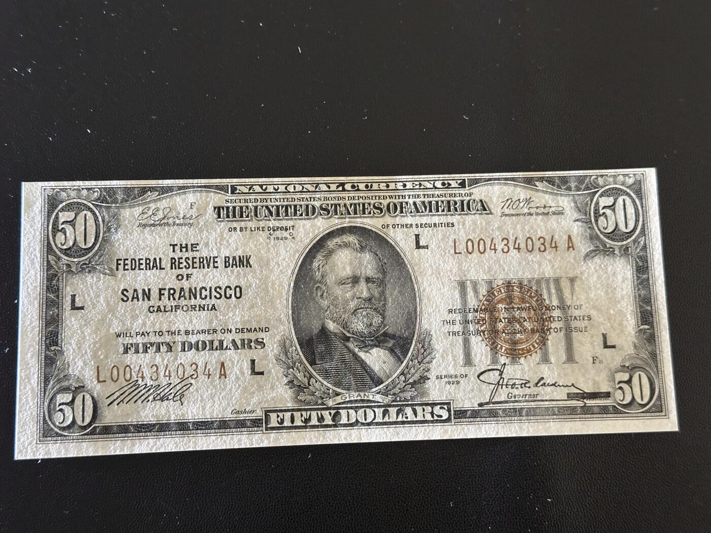 《外钞收藏家》第六百一十期（新年假期场/年后快递恢复正常再发货）（长期征集拍品、欢迎藏友们联系合作）