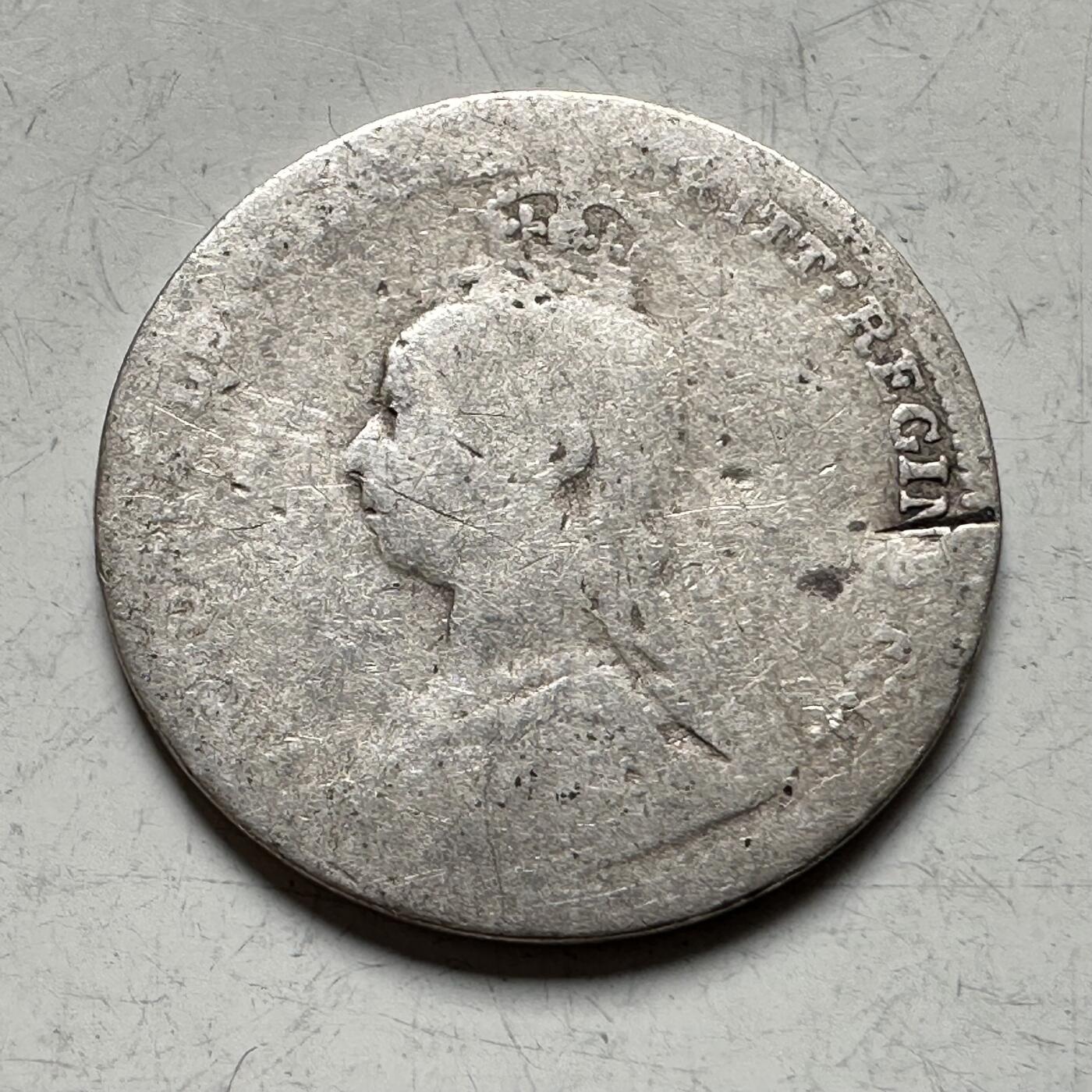 🌹外币初藏🌹🐯2026年第19场 快递已停，正月十五后再发 英国维多利亚三便士银币 92.5%高银 c