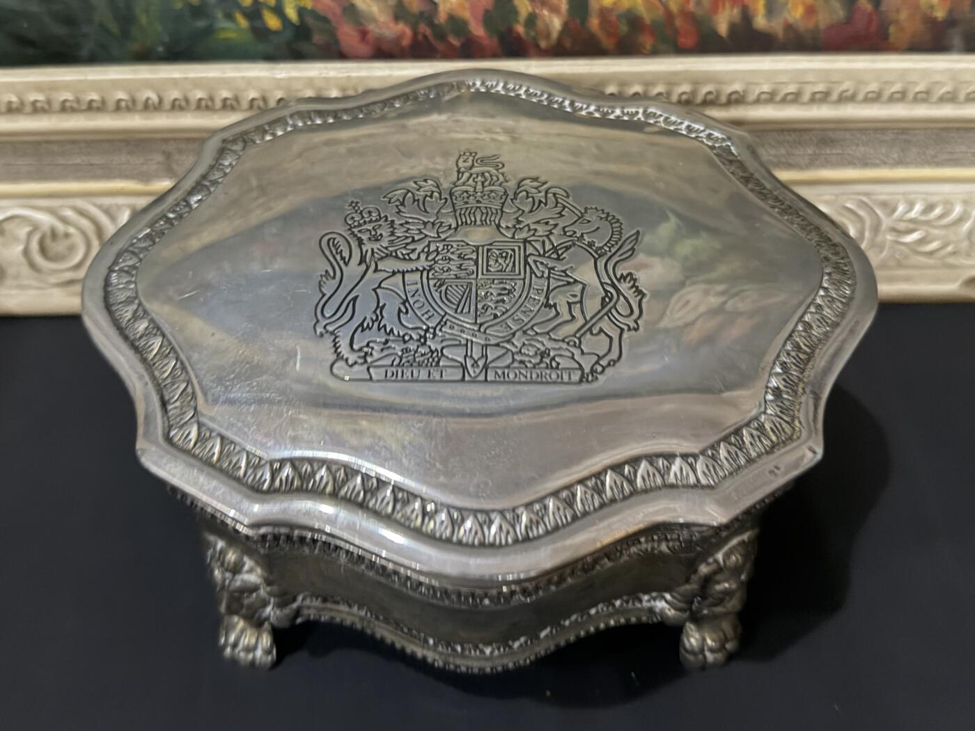 海外回流春节精品专场（一） 法国回流19世纪包银首饰盒（尺寸：15cmX13.5cmX7cm，760.3g，无银标）