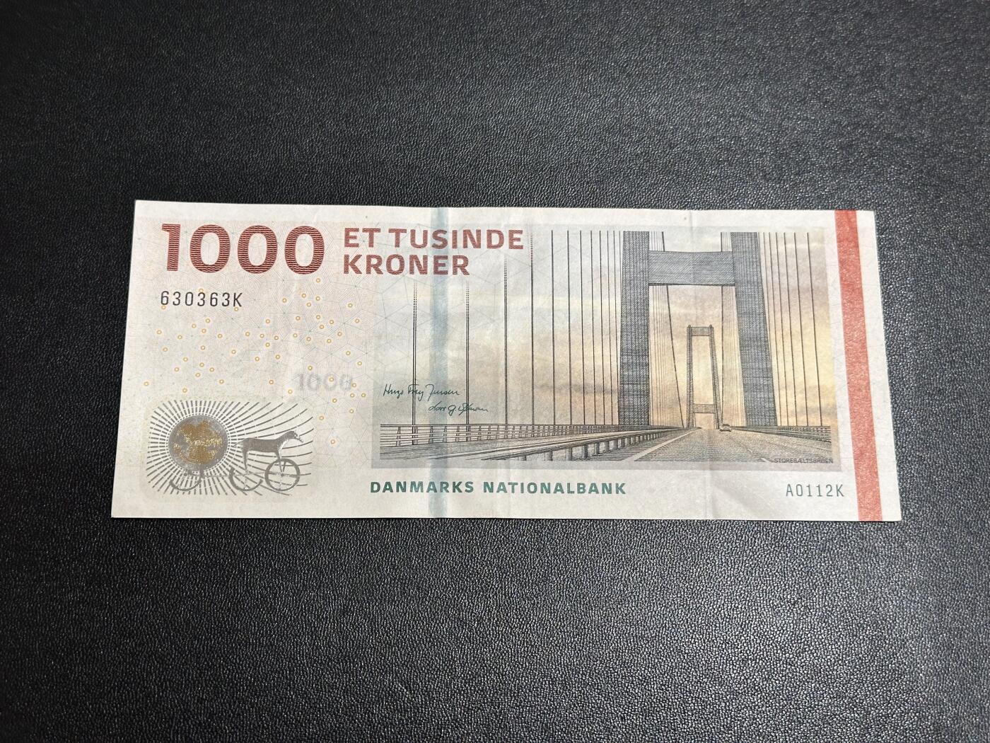 《外钞收藏家》第六百一十期（新年假期场/年后快递恢复正常再发货）（长期征集拍品、欢迎藏友们联系合作） 2009年丹麦桥版1000克朗 非全新 品相如图 