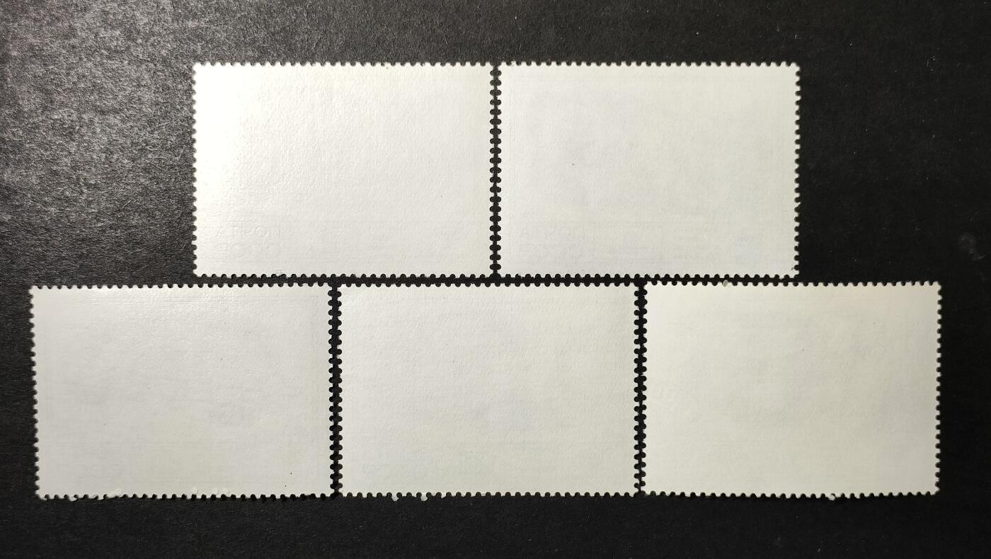 ↓君缘收藏739期☞钱币邮品↓无佣金、可寄存、满30元包邮  苏联邮票，1977年毒蛇邮票雕刻版