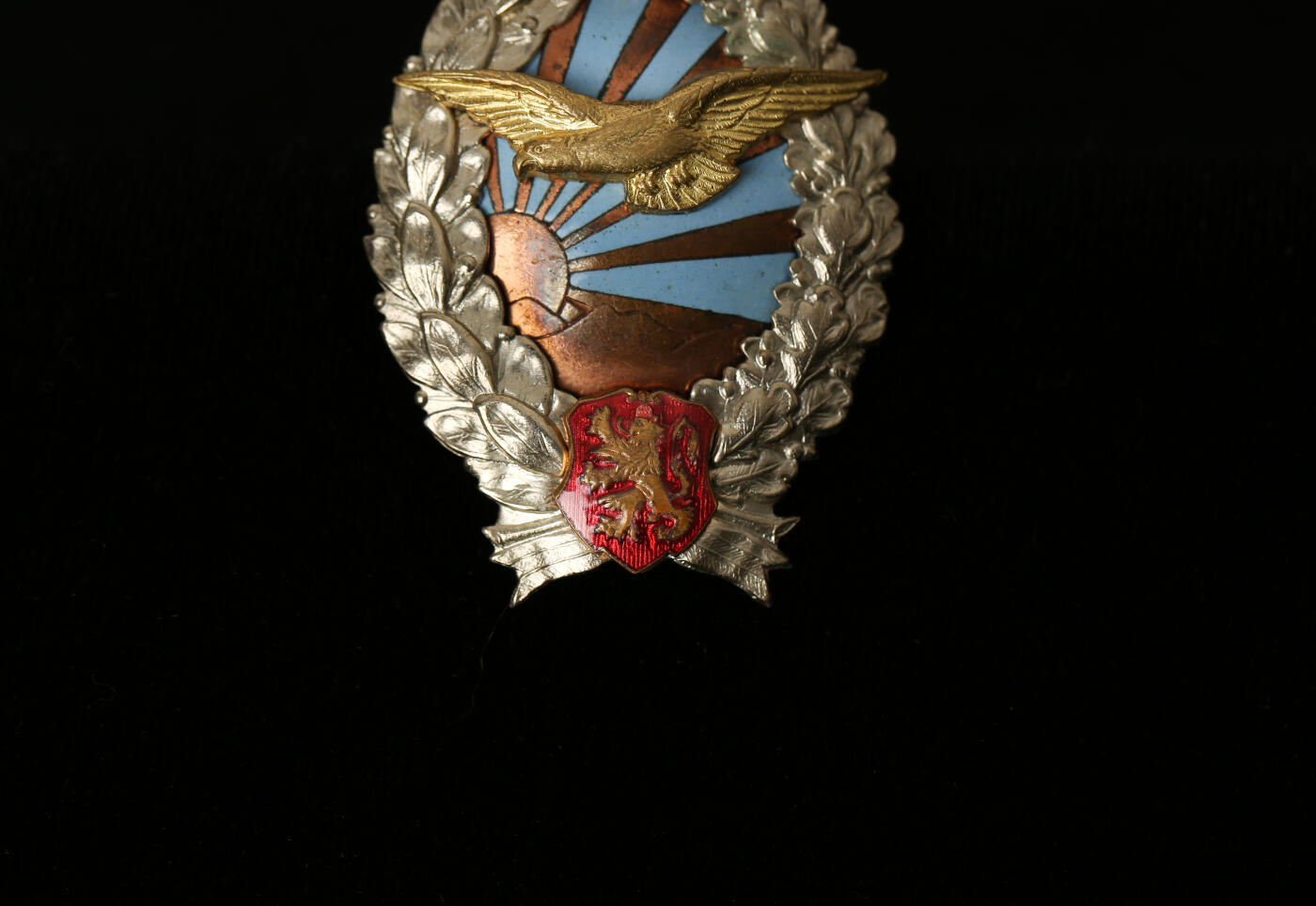 欢庆春节！戎马世界章牌大赏第112期春节大拍  德专场 保加利亚王国飞行员证章 由保加利亚本国工坊Miloshev制造 镜面背1932版保加利亚王国飞行员证章