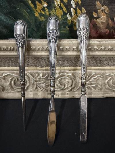 海外回流春节精品专场（一） - 法国回流纯银工具三个（左起尺寸：10.8cm，12.2cm，12cm，30.1g）