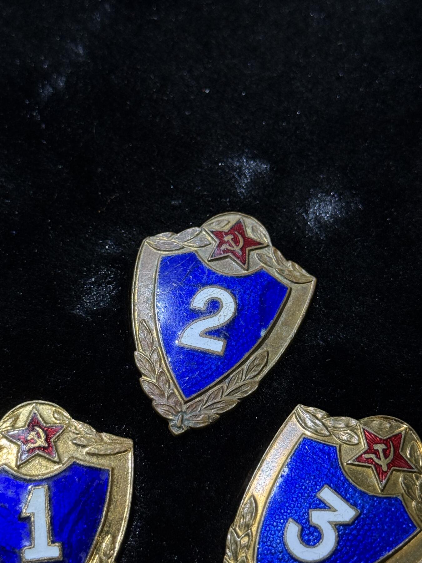 欢庆春节！戎马世界章牌大赏第111期春节大拍 苏联早期士兵技能证章一组