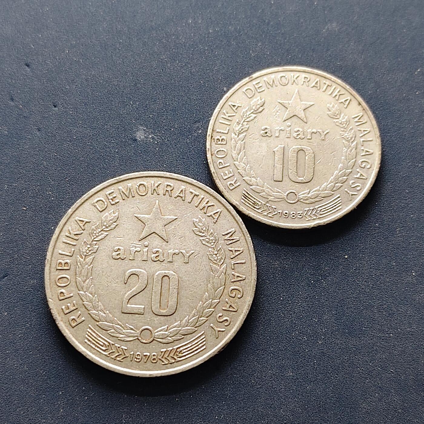 【全场包邮】纯粹捡漏拍502场 马达加斯加1978年镍版FAO纪念币2枚套币