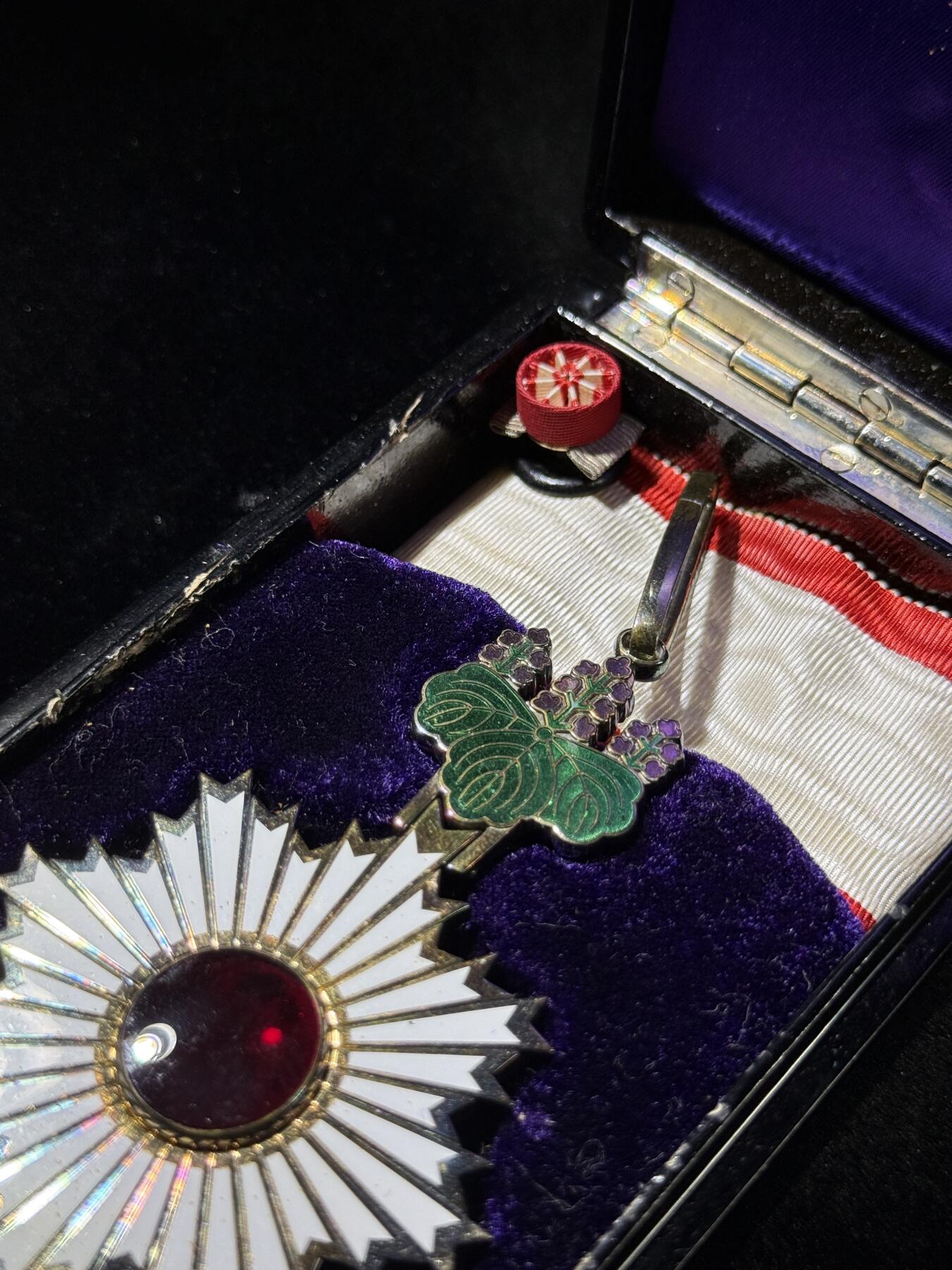 欢庆春节！戎马世界章牌大赏第111期春节大拍 勋三等旭日章