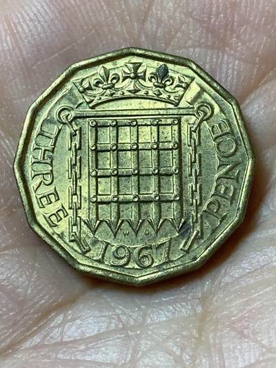 2026年第二十三场(总第一百九十二场）外国好品散币场(年后发货) - 英国🇬🇧1967年3便士(伊丽莎白二世青年桂冠第二版，普制币关门年)