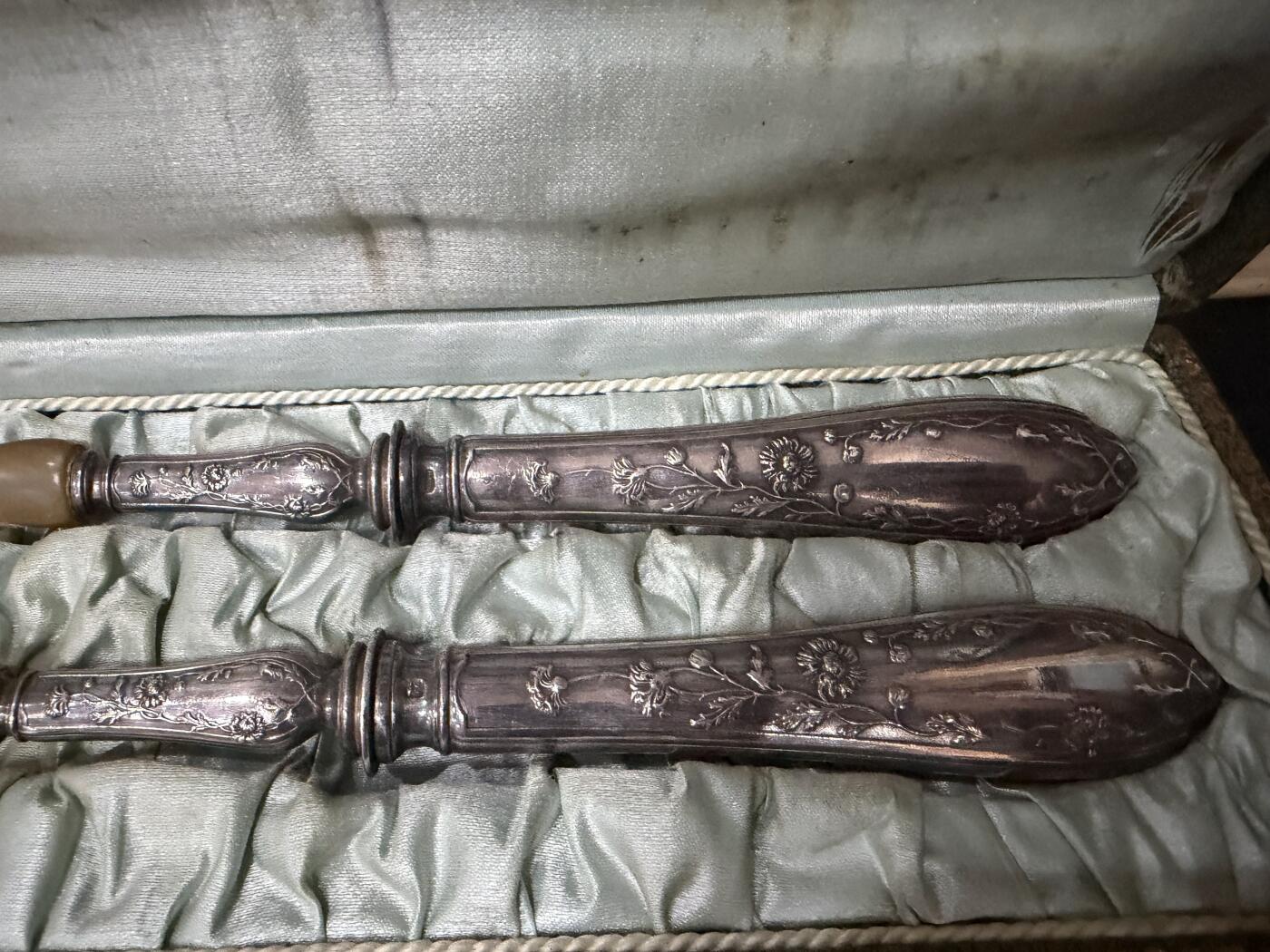 海外回流春节精品专场（一） 法国回流19世纪纯银餐具一套（勺子：29.3cm，叉子：29.2cm，重：197g，有银标）