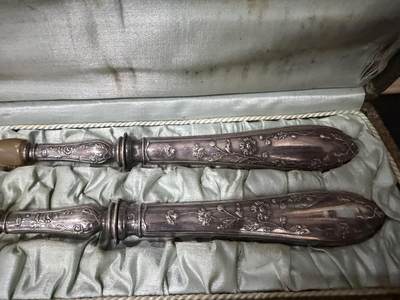 海外回流精品拍卖（五一专场） 法国回流19世纪银餐具一套（勺子：29.3cm，叉子：29.2cm，重：197g，有款。柄处为银制900，但柄内部材质不确定）