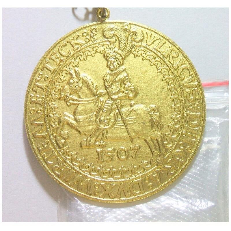 德国1974年 中世纪骑士高浮雕精制大镀金章 52MM