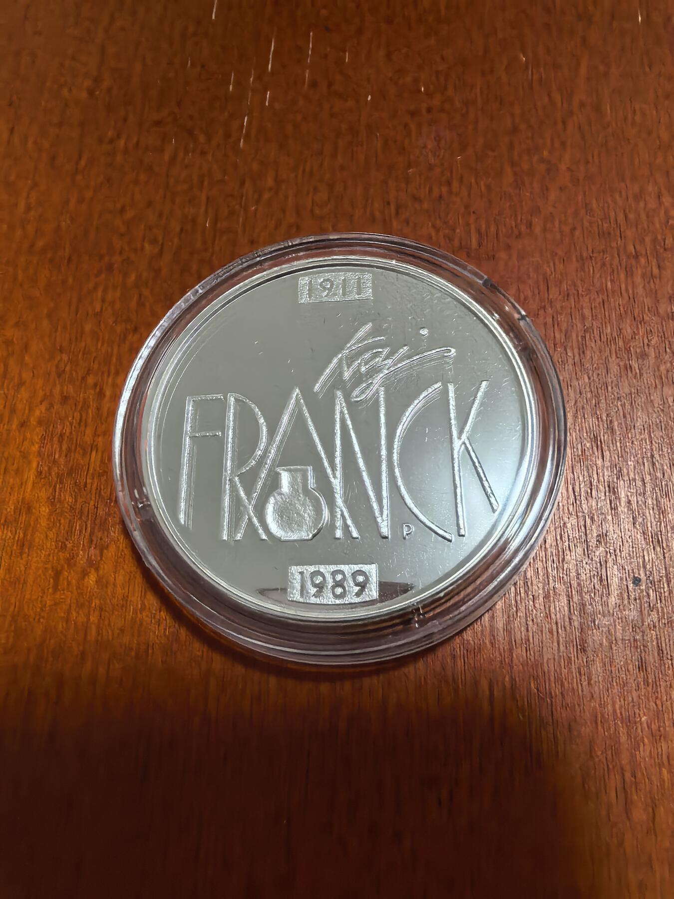 长老汇蛇年精选第一百场拍卖  2011芬兰弗兰克工业艺术10欧元精制银币，25.5克925银，1万枚，盒证全