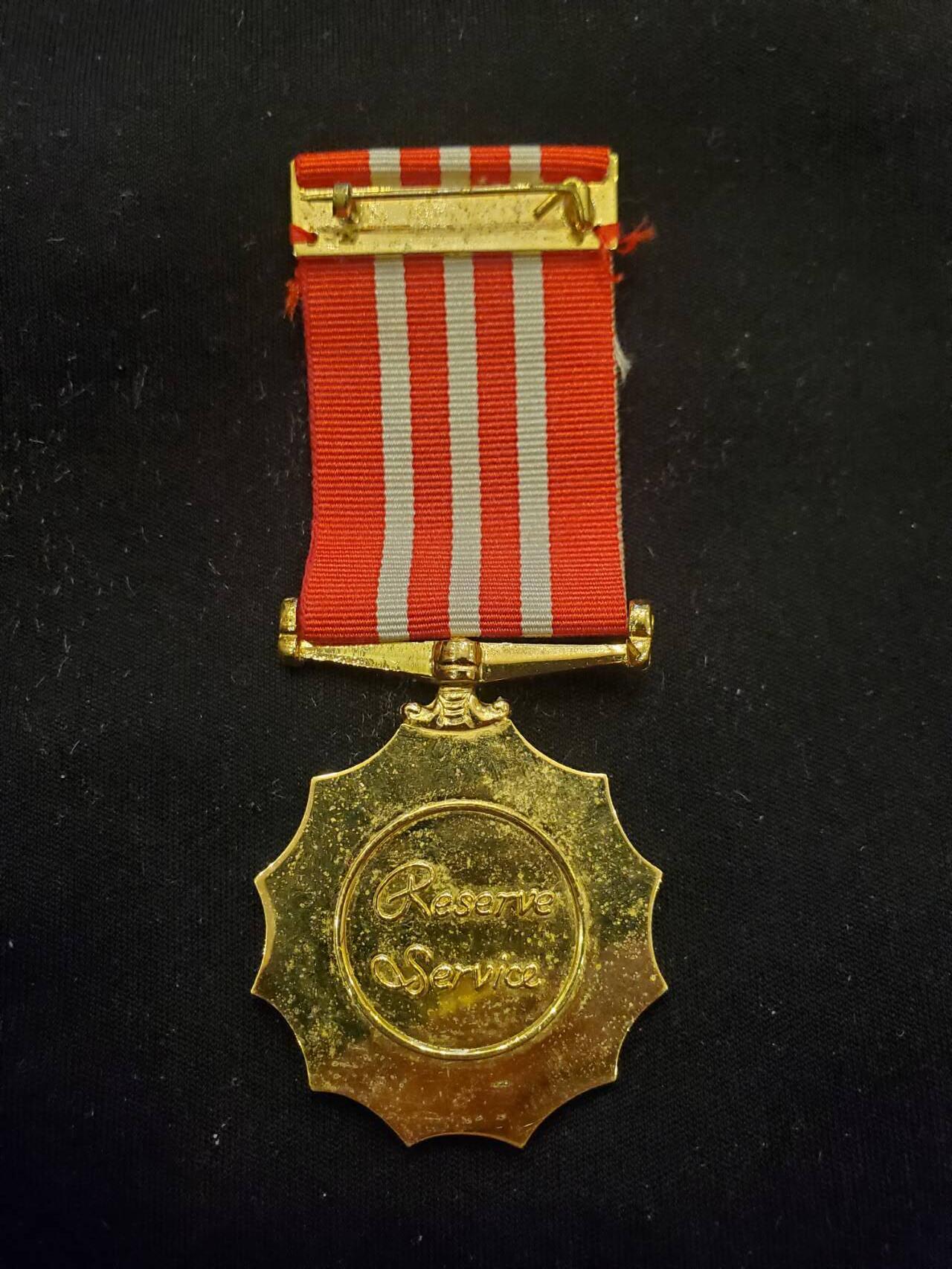 （450件拍品！制服徽章盛宴）罗岚⭐爱藏⭐年前甄选大拍场-店主清仓处理-分享拍场额外现金红包（实体经营）