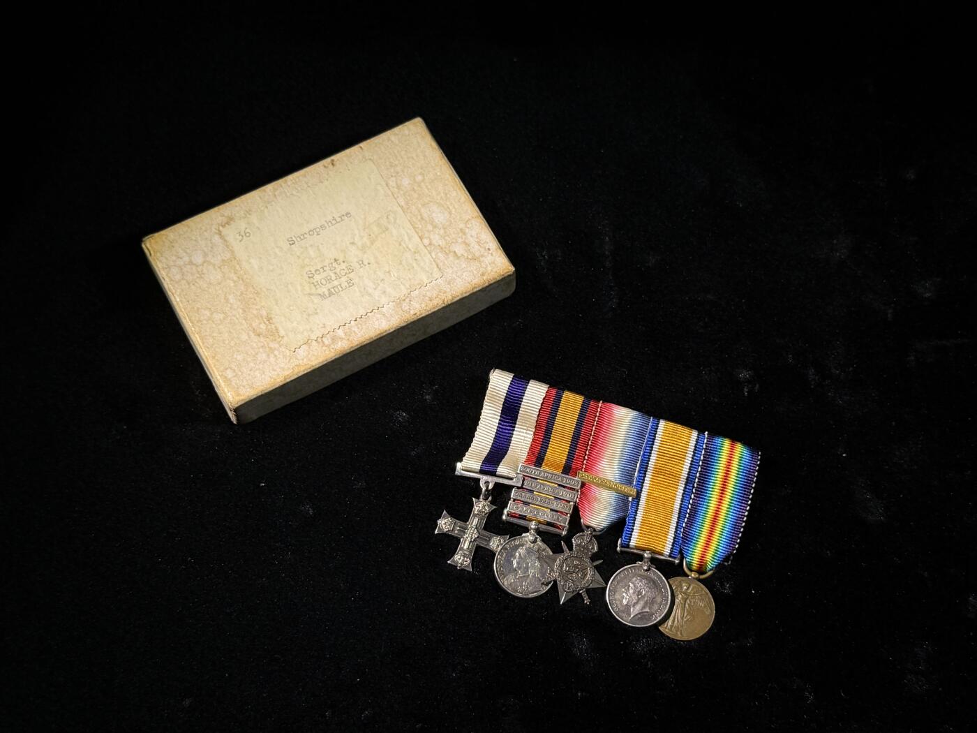 欢庆春节！戎马世界章牌大赏第111期春节大拍 英国战功十字mini联排