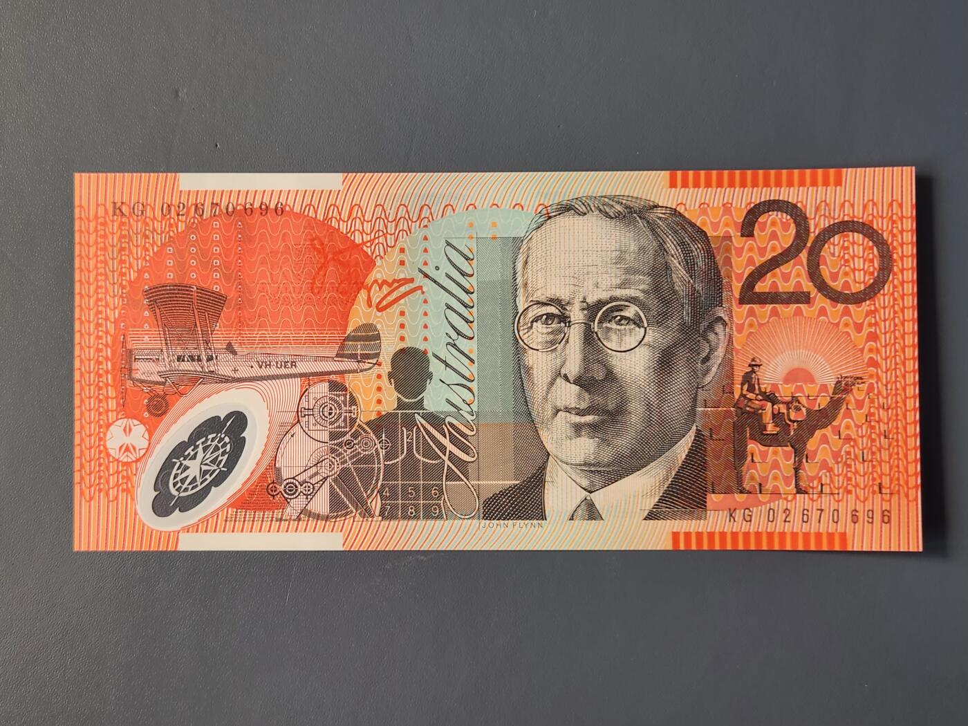 2月10号晚上8点 外国纸币自动截拍第23场 澳大利亚塑料钞 2002年20元 极美品近新