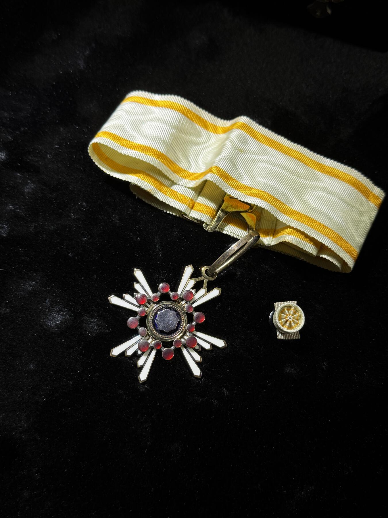 欢庆春节！戎马世界章牌大赏第111期春节大拍 勋三等瑞宝章