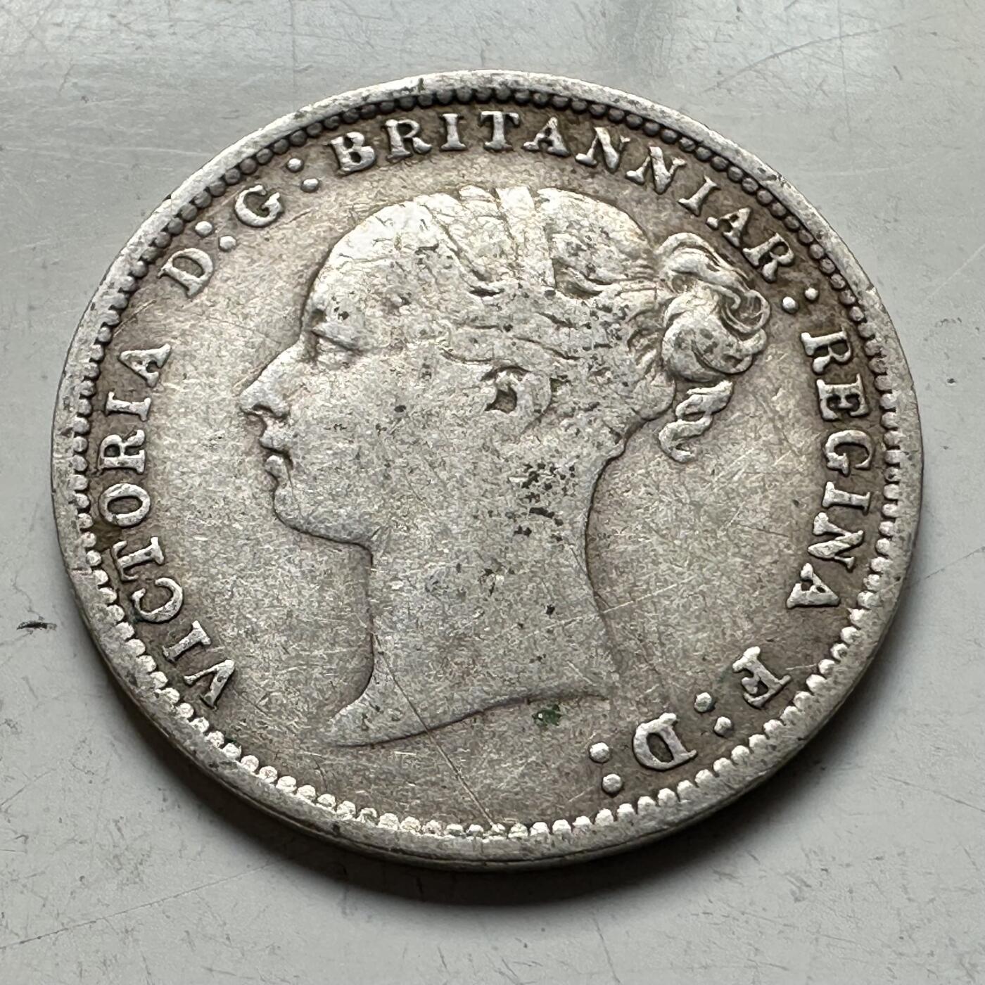 🌹外币初藏🌹🐯2026年第19场 快递已停，正月十五后再发 英国1886年三便士银币 92.5%高银