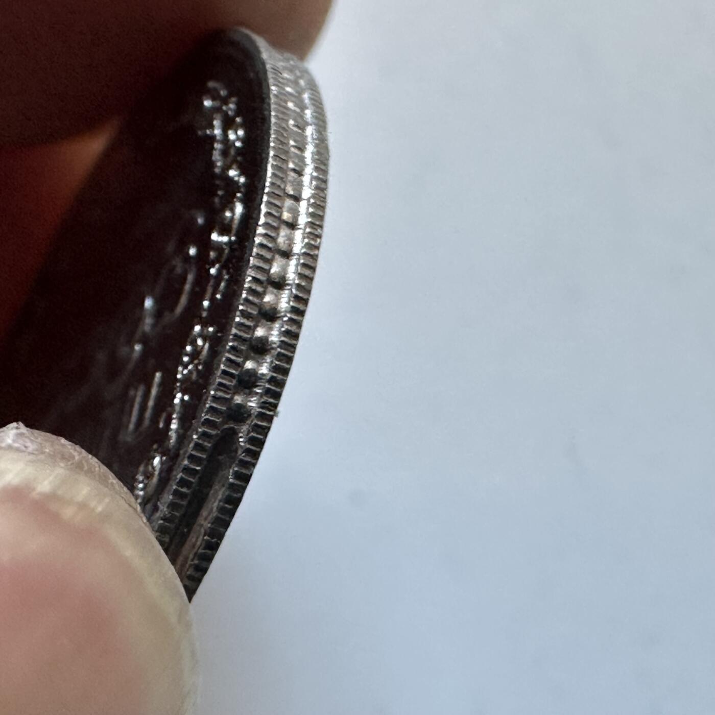 🌹外币初藏🌹🐯2026年第19场 快递已停，正月十五后再发 斯里兰卡1975年一卢比 